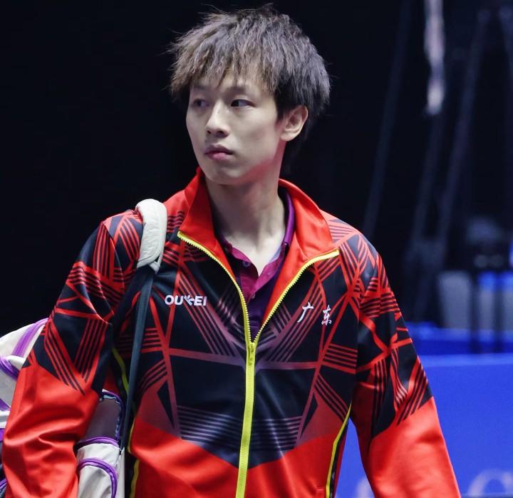 为啥林高远没有参加多哈球星挑战赛不是国乒不派他去而是他已经安排了别的比赛