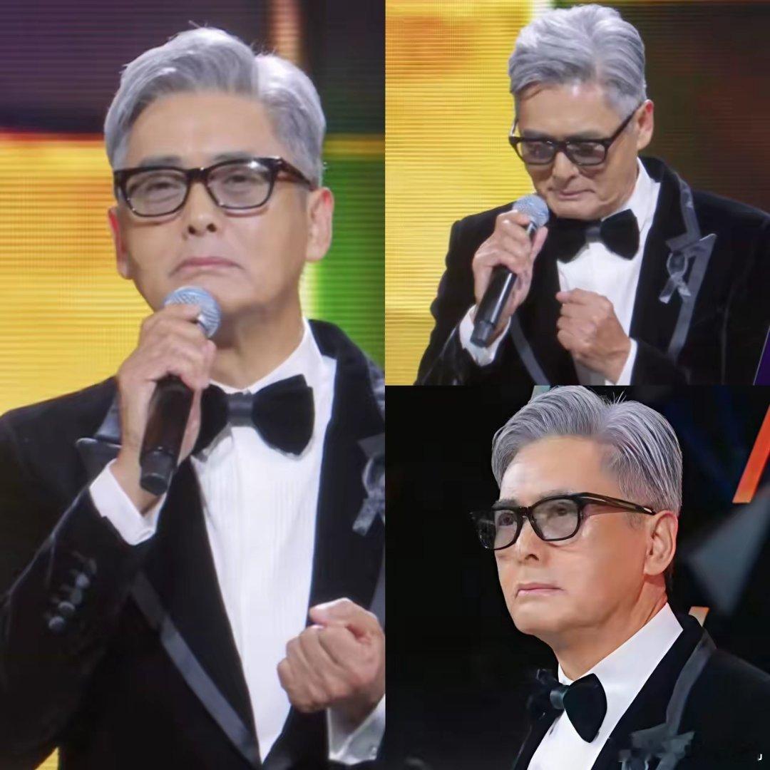 终于明白了，为什么周润发之前说不出席MAMA的晚会，今晚不仅出现，还颁奖了。我查