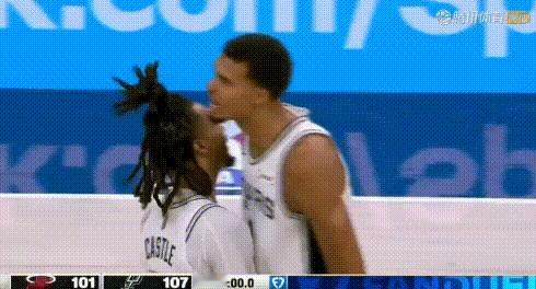 破纪录!文班兴奋怒吼:老子要当队史第一人。3节末领先15分,末节被打17:1差