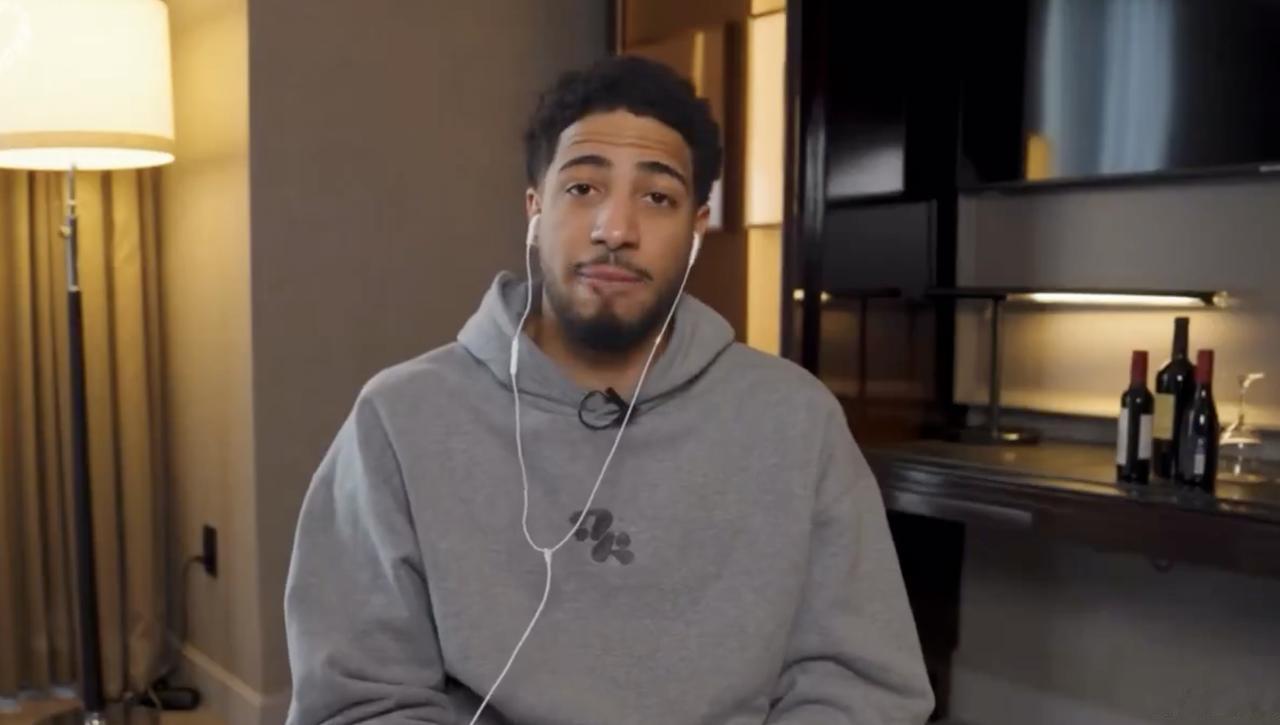 伤病最恐怖的地方就在这儿啊！哈利伯顿自己都说了：抢七那天我才180磅，现在直接