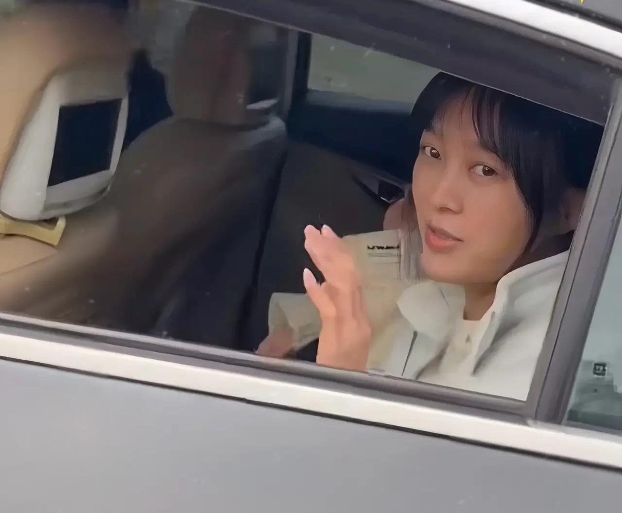 “呆呆”被带走了，看来合川的相关部门头脑还是清醒的。“呆呆”掀起了舆论狂潮，虽然