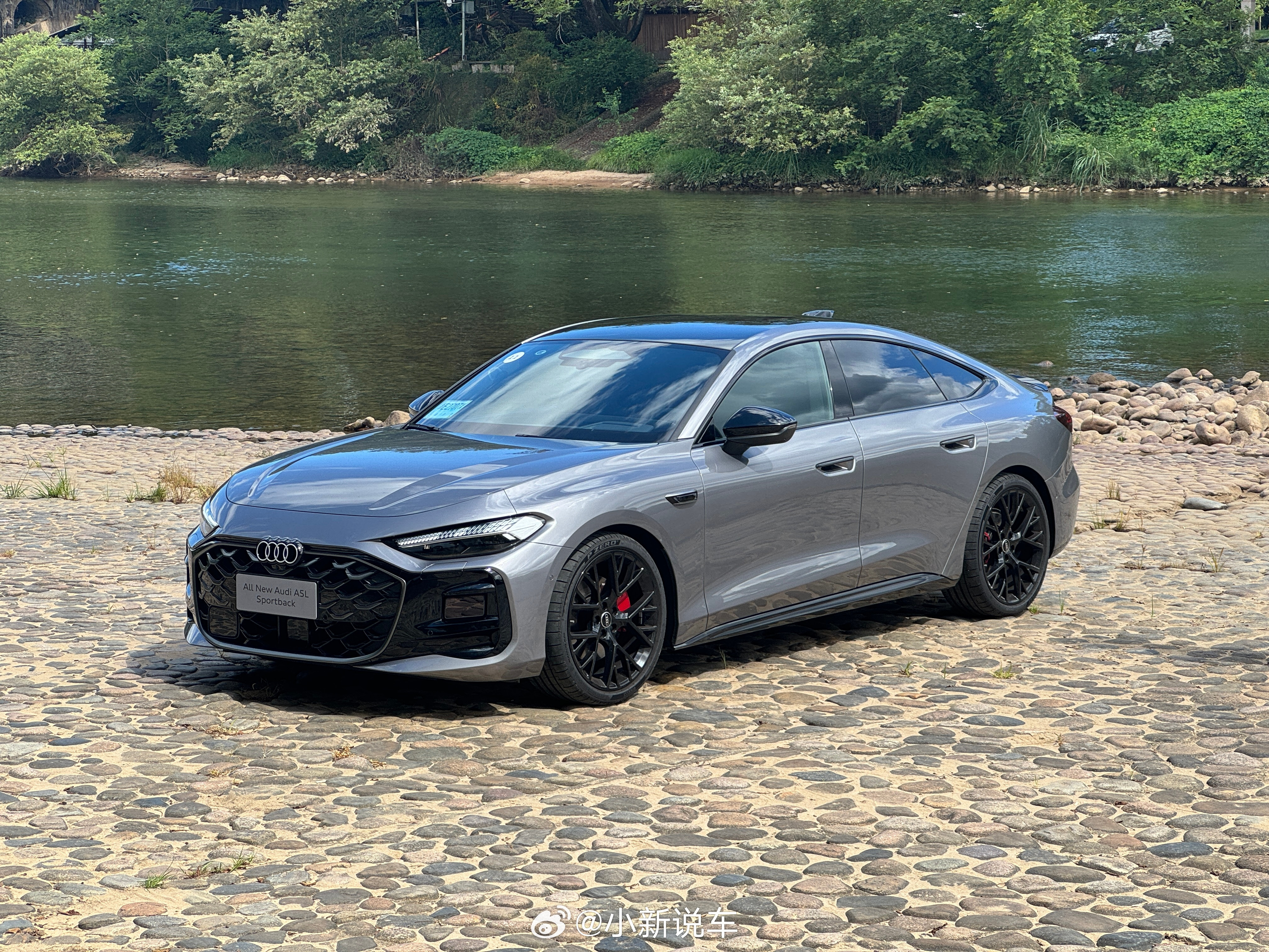 全新上汽奥迪A5LSportback最美奥迪开上了！运动感极佳，真是好久没遇到