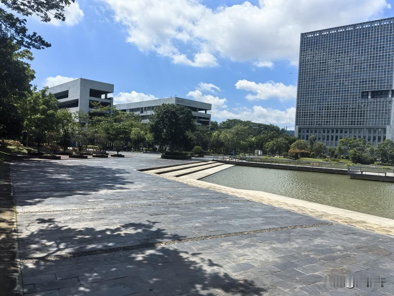 未来两年美国金融危机情况一、两年内发生金融危机的概率评估未来两年美国发生