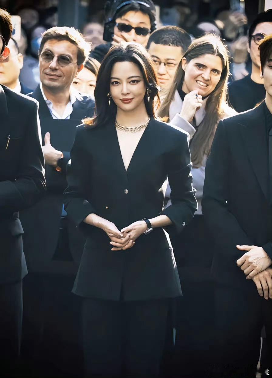 辛芷蕾竞选总统的感觉姐太有气场了