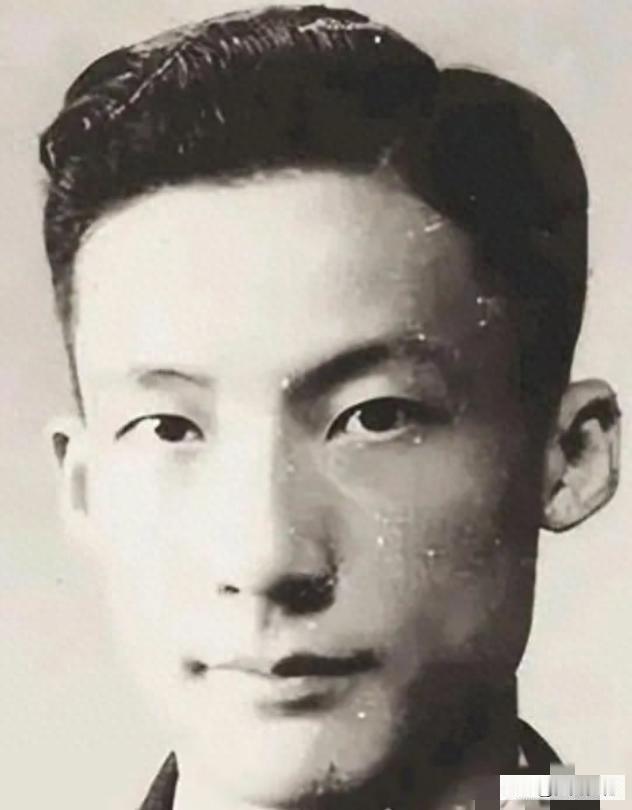 十二桥惨案唯一幸存者！1949年刑场路上，特务偷偷放他跳车1949年12月