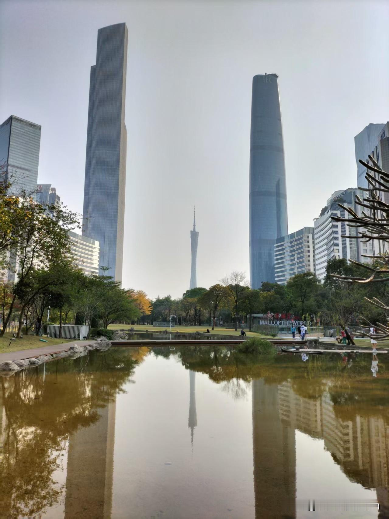 外地人来广州过年七天自由行攻略，拿走不谢！广州一天：珠江新城花城广场。可游玩