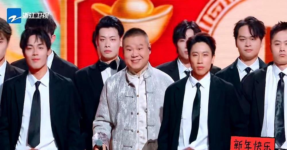 德云社捧人模式正式失灵。一个数据砸你脸上：岳云鹏清唱那段，卫视收视峰值干到了4