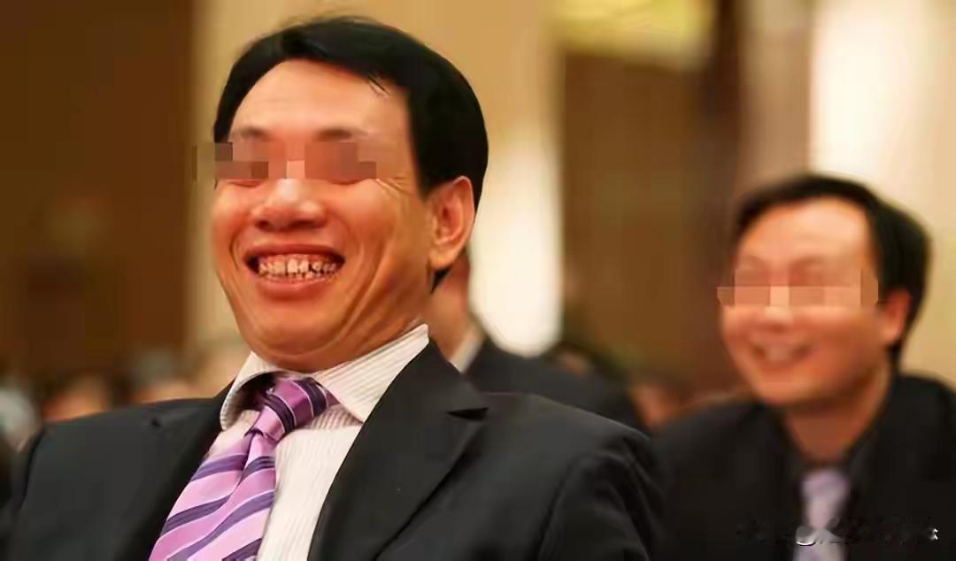 曾经连续7年称霸福建的首富陈发树消失了，他儿子还差点卷跑380亿股份，这剧情比电