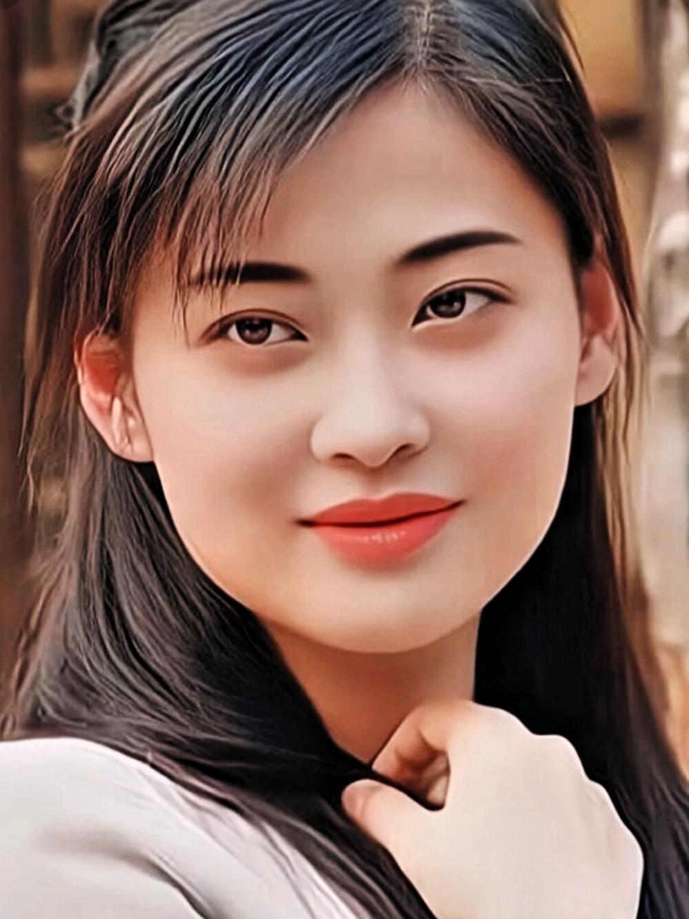 家人们，梅婷这一大家子的相处模式也太让人羡慕了吧！十口人挤在别墅里，公婆爸妈孩子