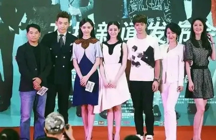 说实话，《克拉恋人》播出到现在，除了迪丽热巴粉爱提及，其他主演粉都不愿提及了。很