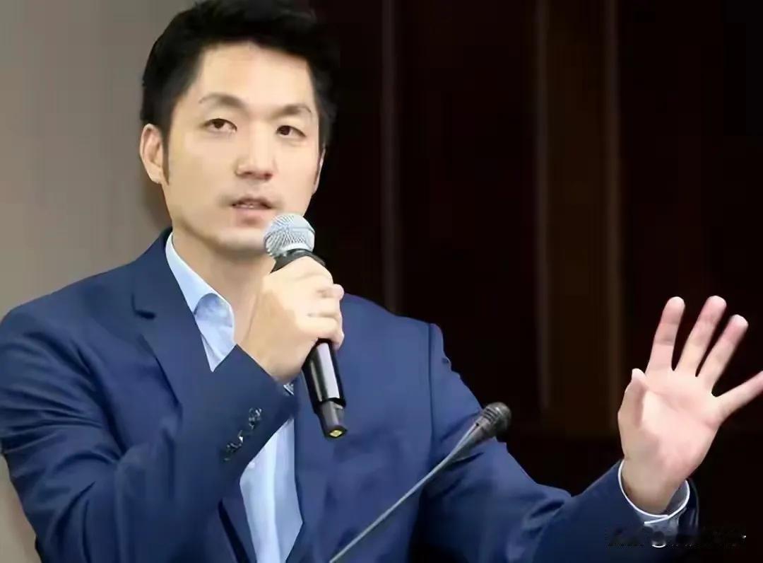 2025年10月24日，十四届全国人大常委会第十八次会议表决通过决定，将10月2