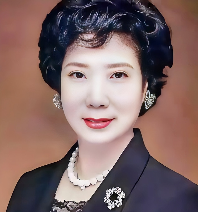十五个陕西籍的国家一级演员：一、吕中，陕西宝鸡人。二、郭达，陕西西安人。三