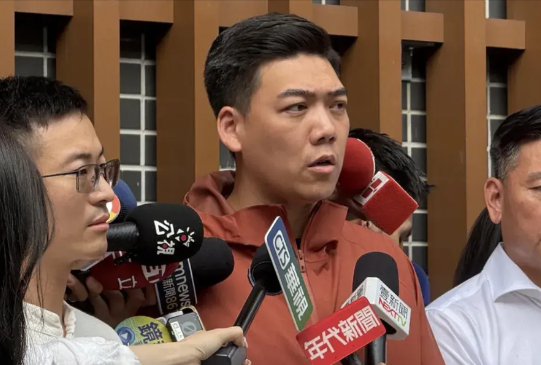 随着罢免双吴的失败，正式宣告国民党在第二阶段联署的反罢免彻底失败，因为绿营立委一