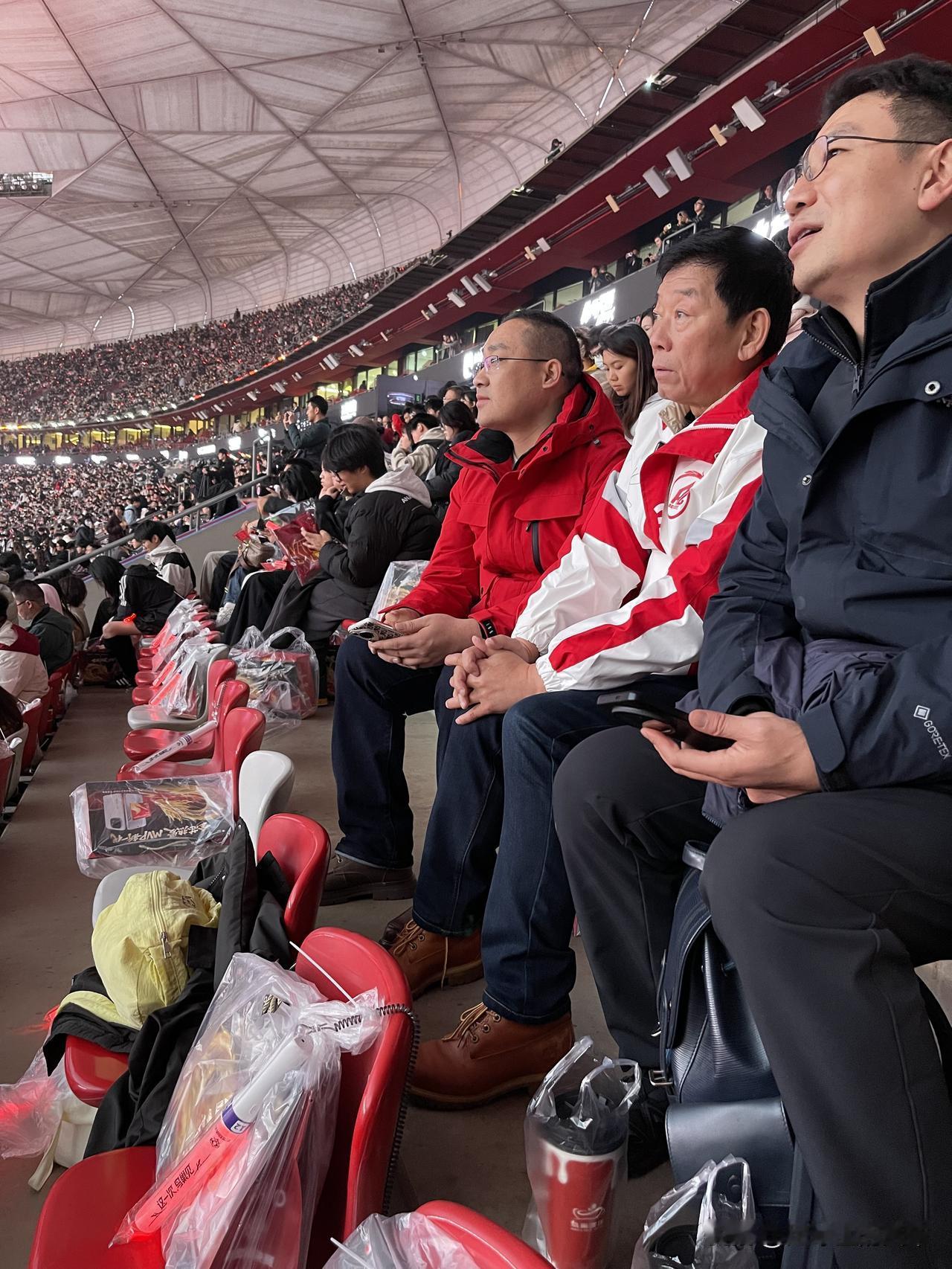 长城的老魏，又亲自下场了。为了全新坦克400，能够赢得年轻人的芳心，不仅玩儿