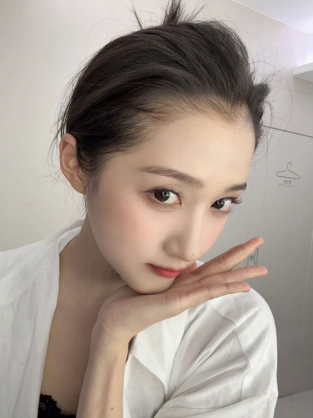关晓彤的健康餐又上新了只有我注意到关晓彤那双卡姿兰大眼睛吗