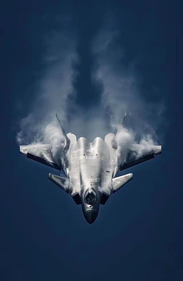 为啥全世界都不敢抄袭模仿歼-20的气动布局？其实原因很简单，那就是“过于先进，无