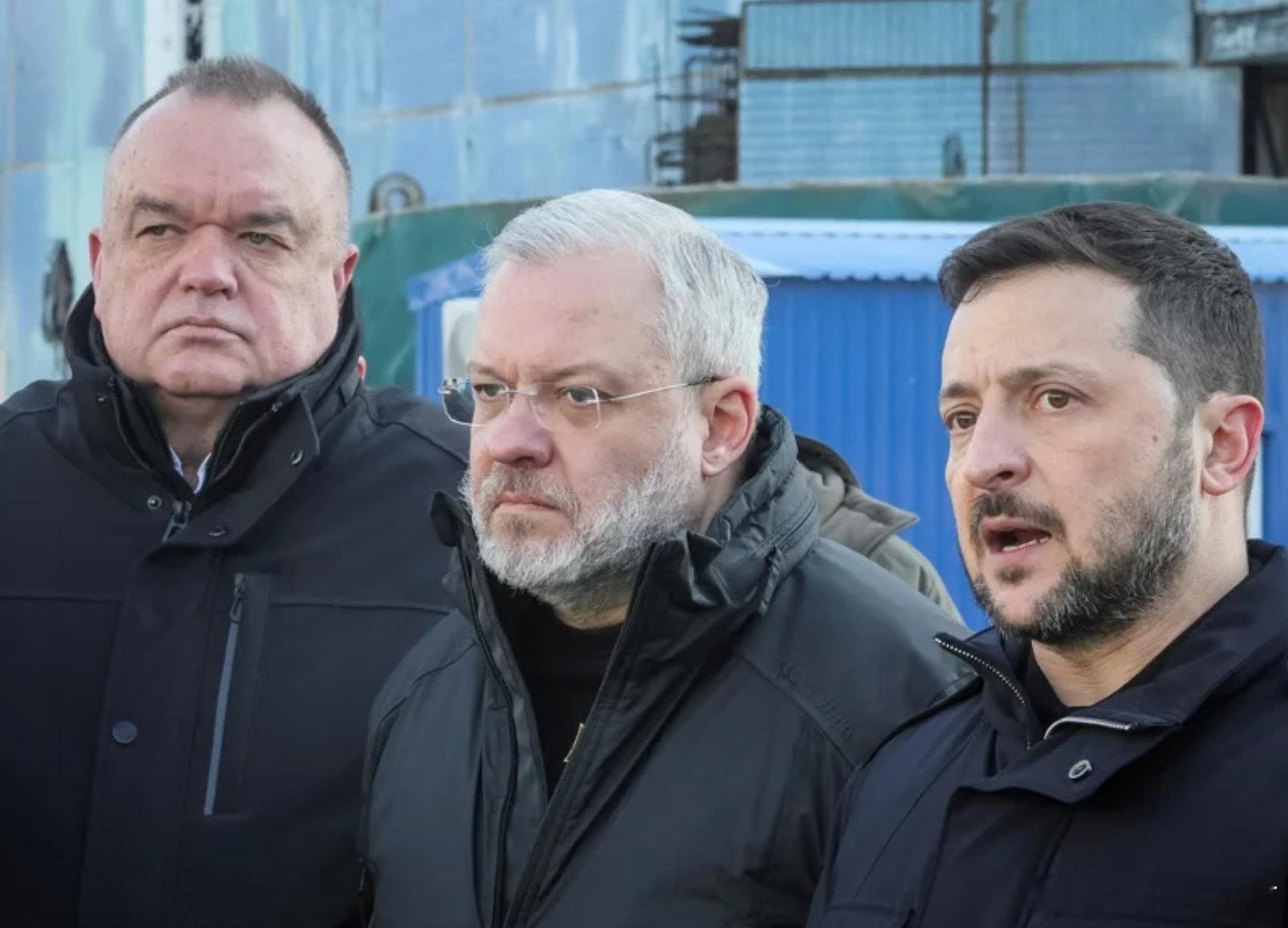 【乌克兰政坛投下震撼弹：泽连斯基亲信卷入巨额贪腐案幕后主使神秘背景曝光】据美