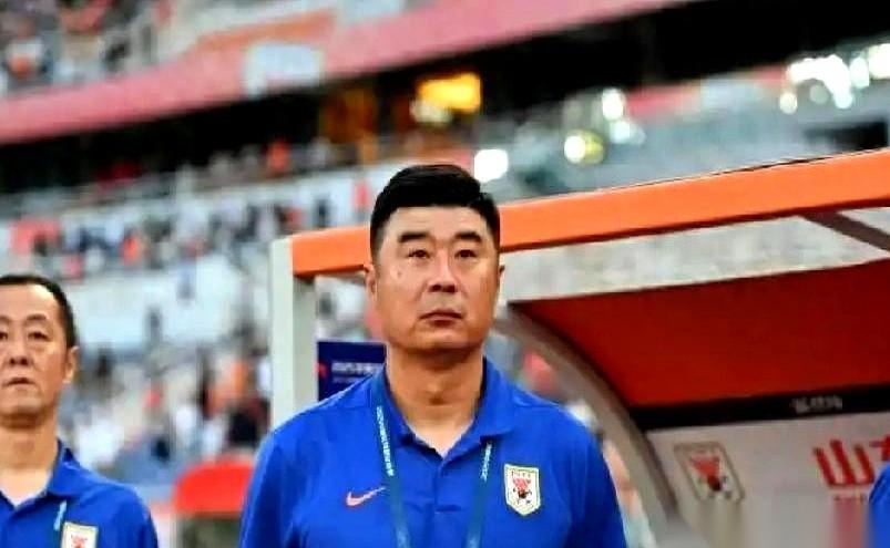 有时候，最聪明的办法，恰恰是那个看起来最“不守规矩”的办法。泰山队下赛季这教练