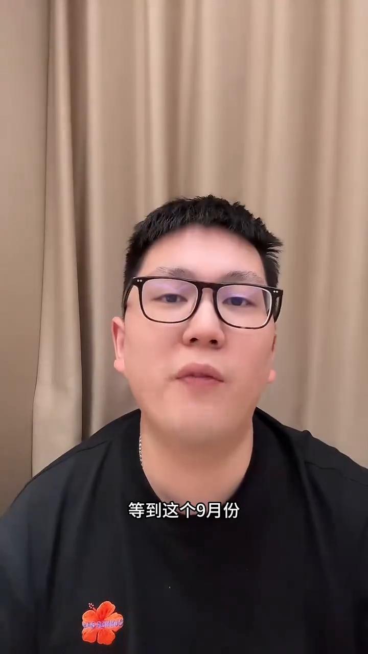观众纯粹享受比赛，球员纯粹赢下比赛，各司其职才是答案。随着莎莎退出了瑞典大满贯