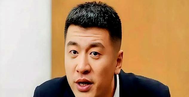 雨落在交大图书馆的窗上时，她只是个合作办学的专科生。高考线没过，家里咬牙掏出近