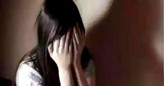 我真的被这个事儿给气笑了。一个男的，在法庭上喊冤，说“她收了钱，又跟我去酒店，