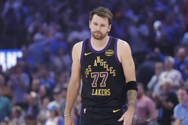弗莱：湖人新赛季？别想了，他们连建队逻辑都搞反了前NBA球员弗莱近日一针见血
