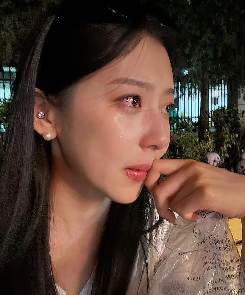 前段时间，我妈给我打电话：“你老公不给你弟弟买车，你就假装离婚吓唬他！”我说：“