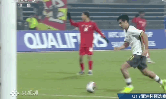 酣畅淋漓！半场踢进西亚劲旅三个球，中国足球这帮十六七岁的小伙子们可真够猛啊！