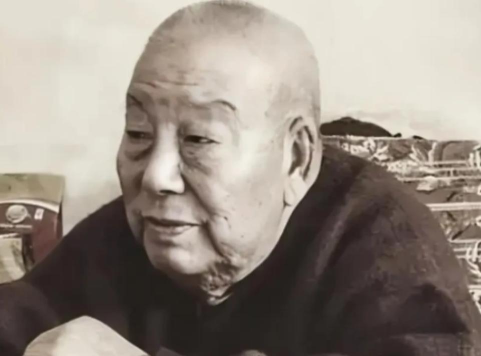 1951年，李奇微为了切断志愿军后路，派出了精锐187空降团，在志愿军后方空降了