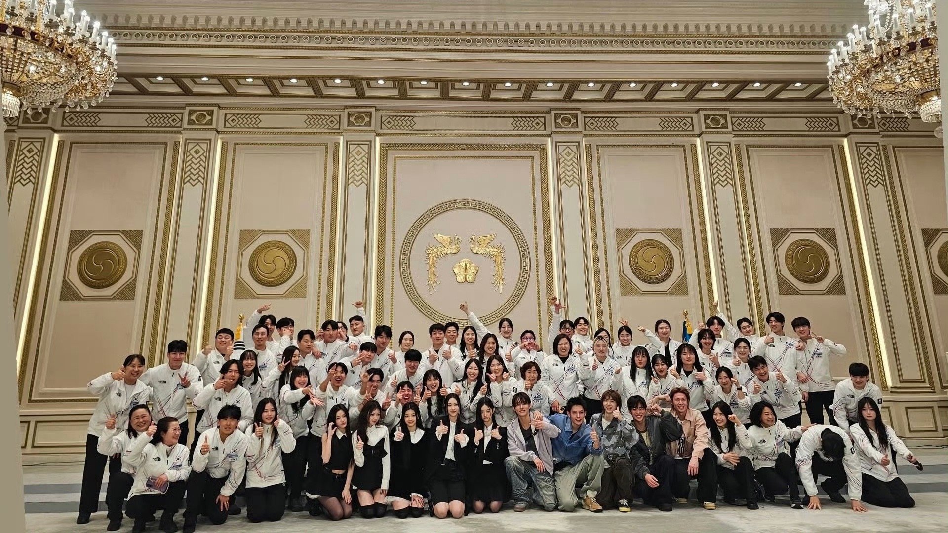 ILLIT我孩子已飞升