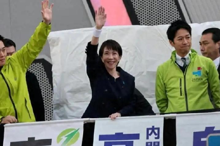 2月8日，日本众院选举结果刚出炉，自民党与维新会执政联盟斩获310席，超国会三分