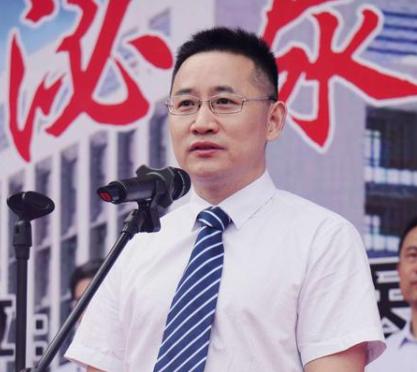 都是祖雄兵花心惹的祸！害的小护士丢了前途！祖雄兵这事有点看不懂了。明明