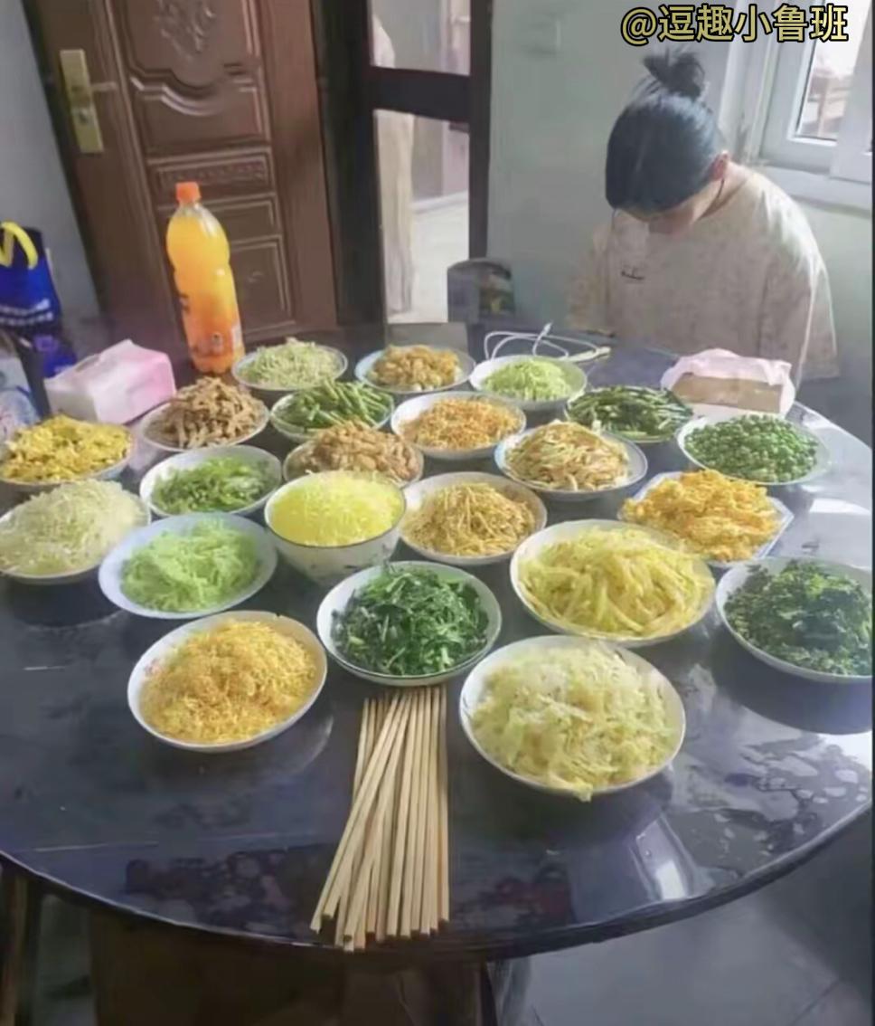 第一次上门丈母娘就炒了一桌子菜，这算是认可我的表现吗？