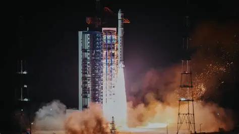 前几天老美那边放出句狠话，说要是咱们敢发射卫星，他们就敢直接击落。这话听着是不是