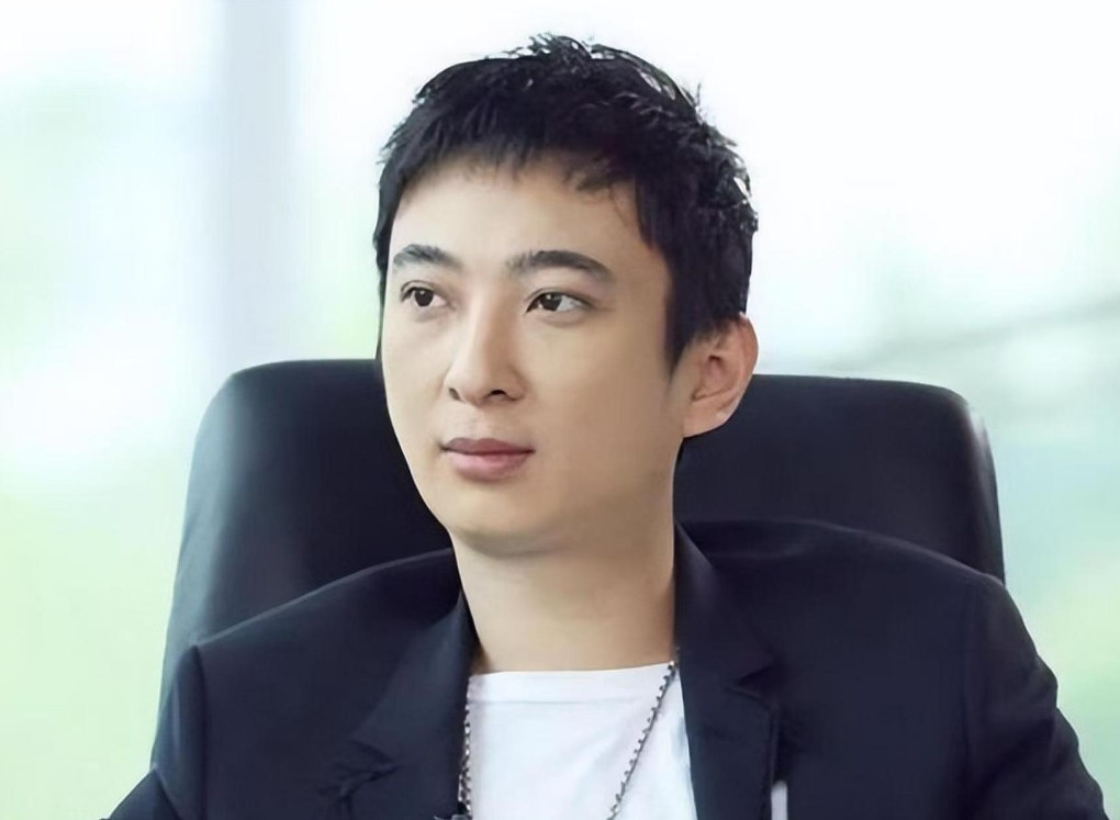 王思聪的妈妈林宁现在做梦都要笑醒！不是因为儿子要结婚了，也不是因为老公走出了