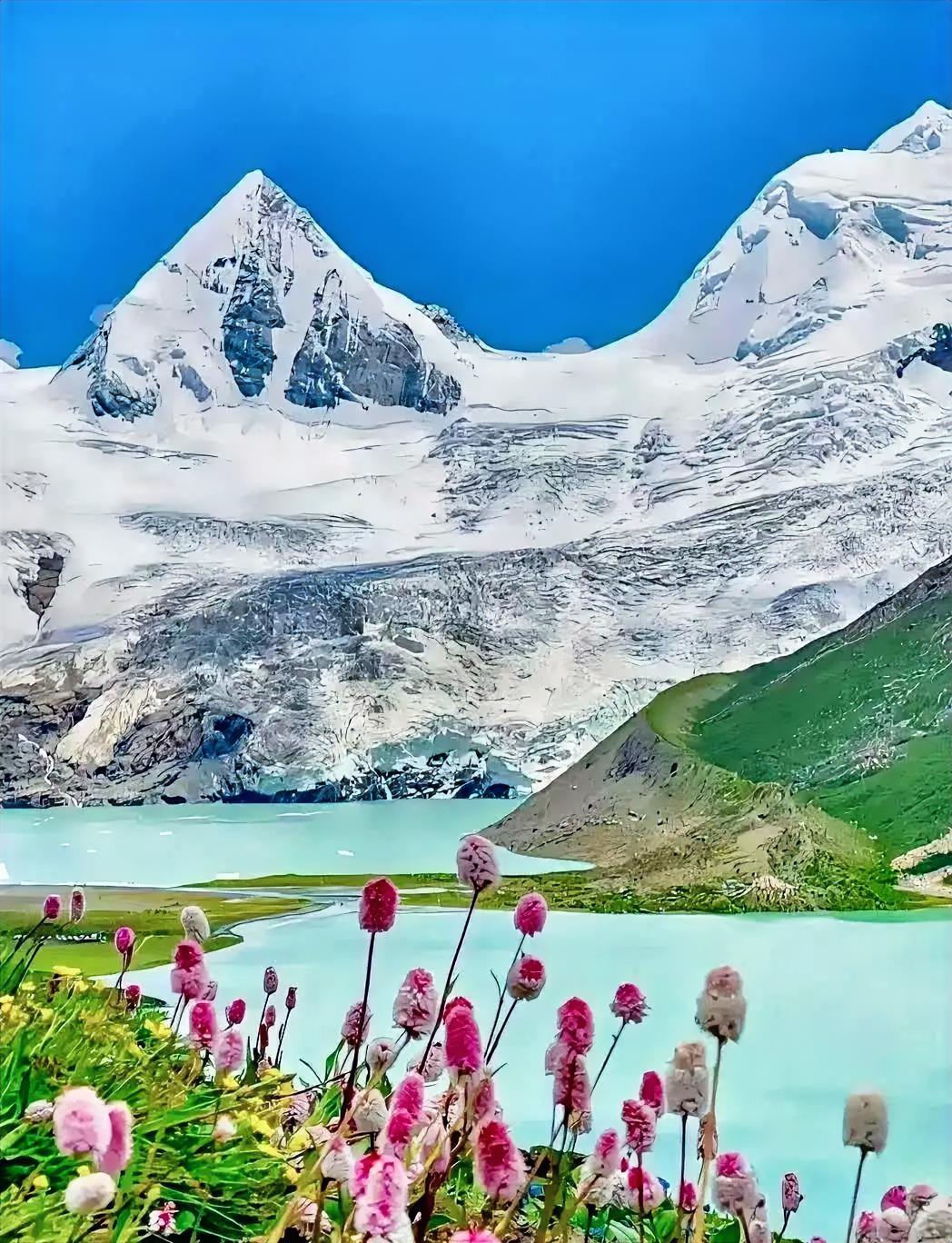 雪山脚下，冰川之畔，碧水轻流，我们在这里相遇。