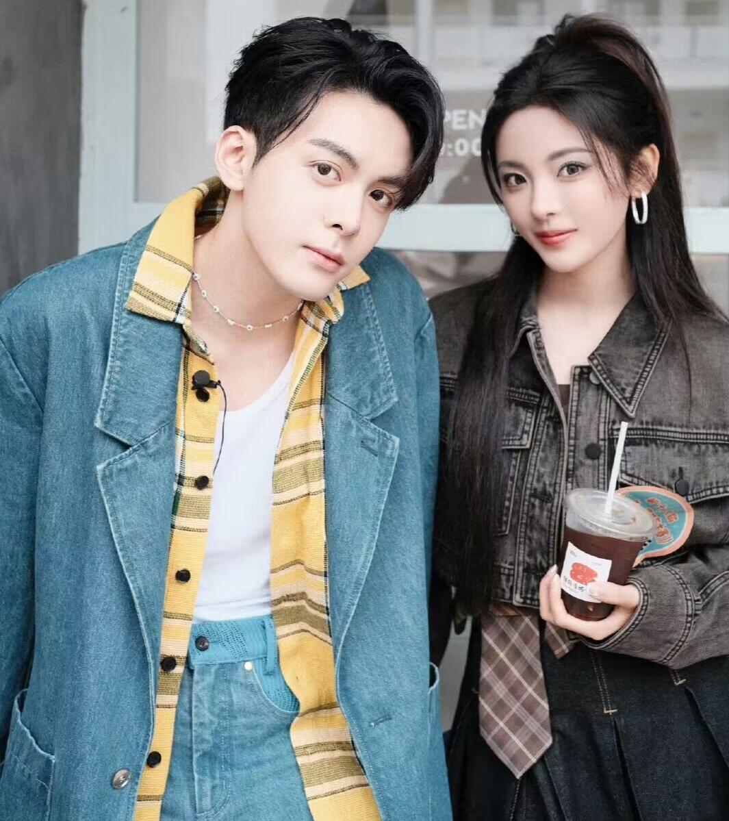 白鹿曾舜晞关系啥时候好成这样了，好像也没什么惊天动地的节点。就是某一天忽然发