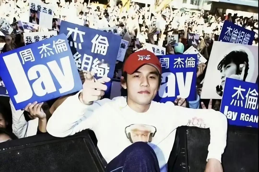 系统卡住的不是职业，而是一个时代。2010年周杰伦办证，表格里找不到“歌手