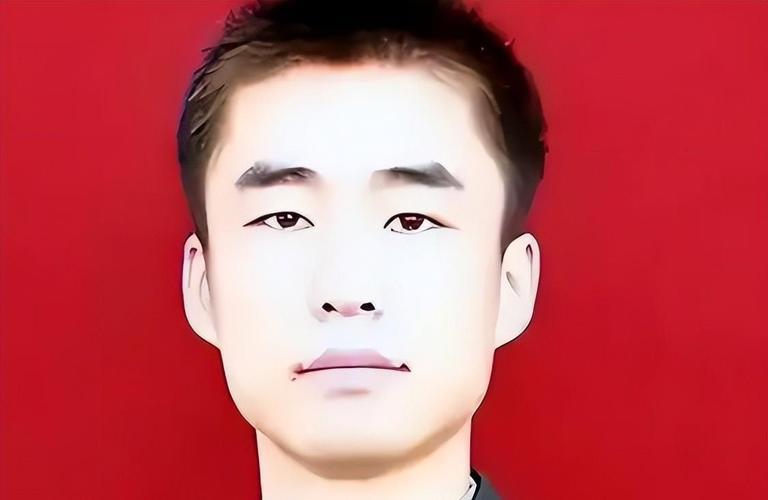 31岁军官请假回家，本该返校归队，结局让无数人泪崩！2012年，山东一名军