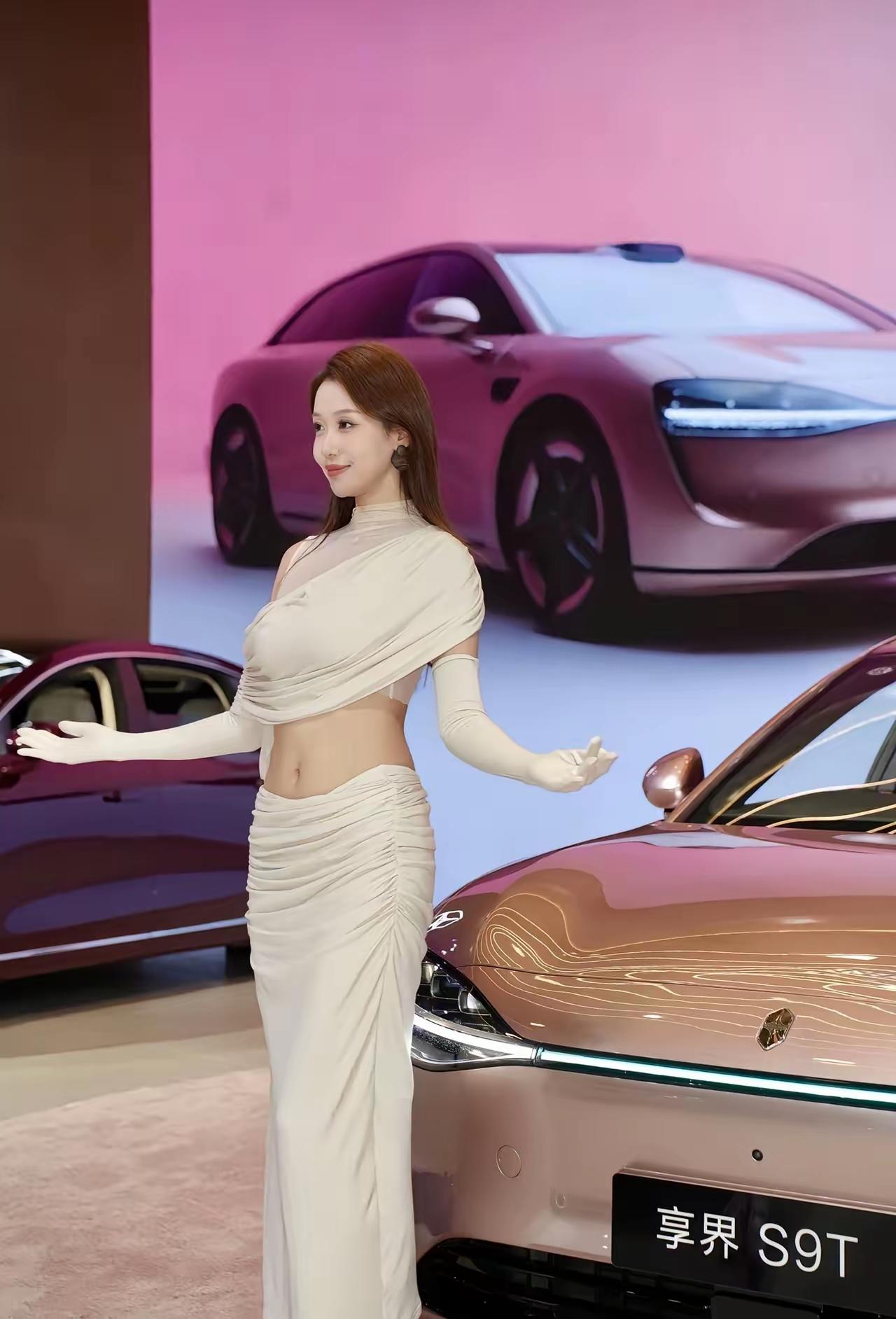 车模小姐姐