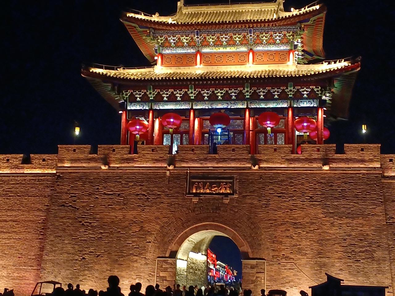 现在很多地方都建古城，古城文化是比比皆是。这一年旅游走过了太多的古城