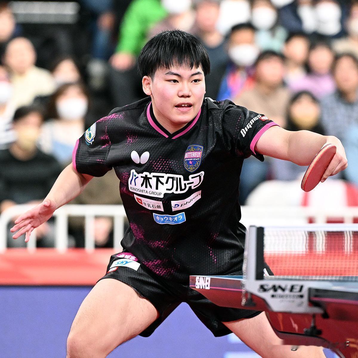 怪不得松岛辉空乒乓球打的那么厉害！原来松岛辉空出身赫赫有名的日本四代乒乓世家，