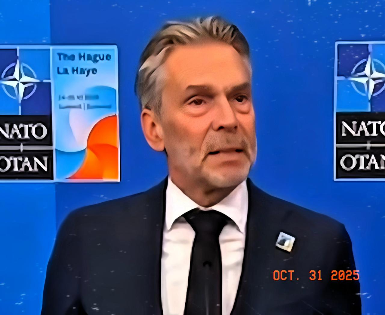 中美会谈落幕,全球才恍然发觉这场博弈藏着反转!欧盟与荷兰忙活半天的安世半导体争夺