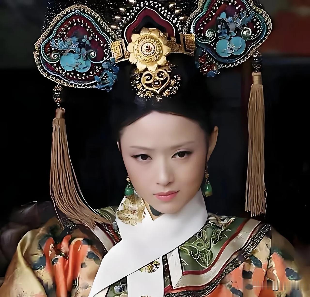要不是皇上要扳倒华妃，任何人包括皇后都扳不倒华妃，因为你怎么会觉得一个妃子努力就