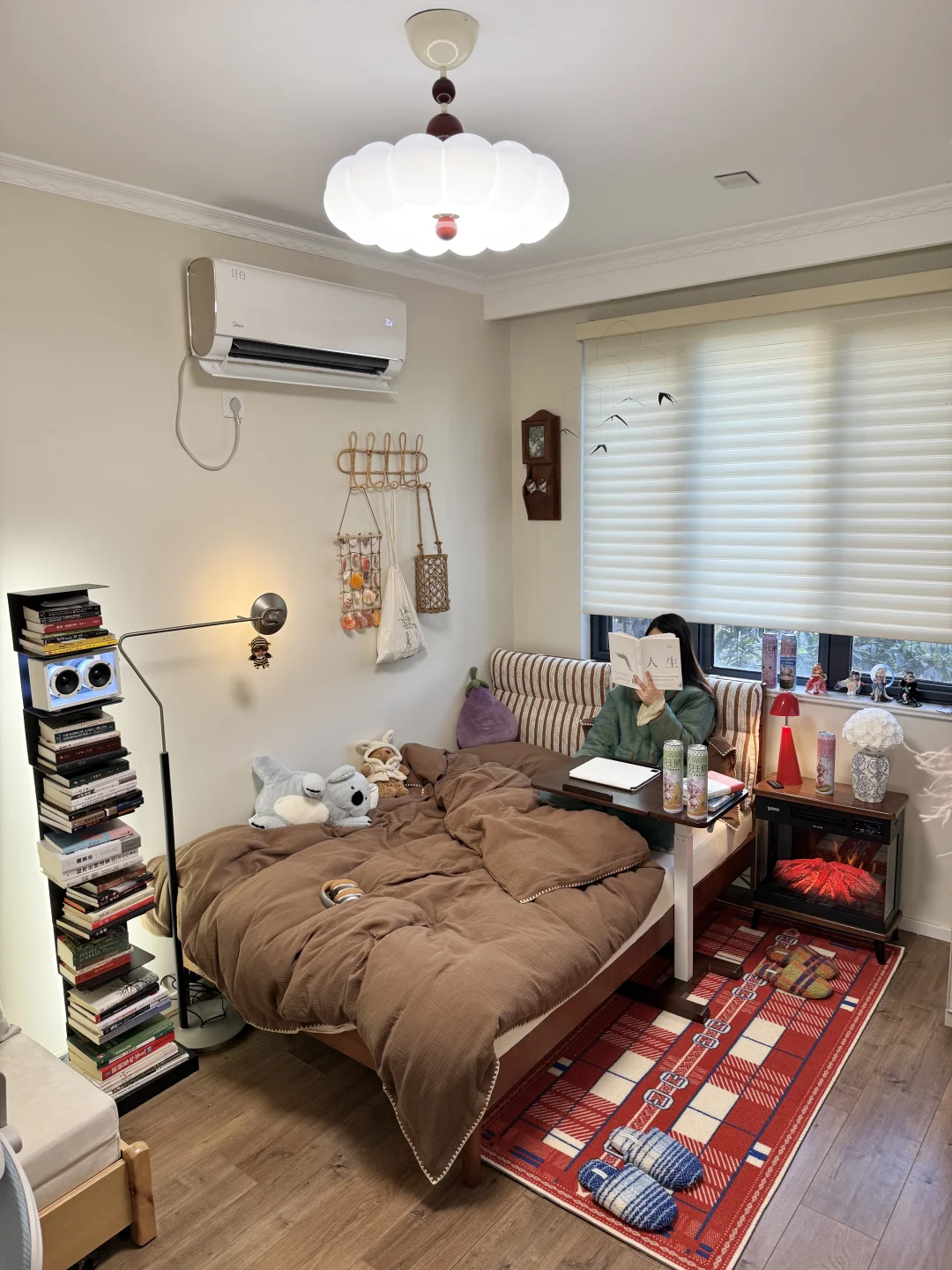 一个人的小卧室，该怎么形容这种感觉呢