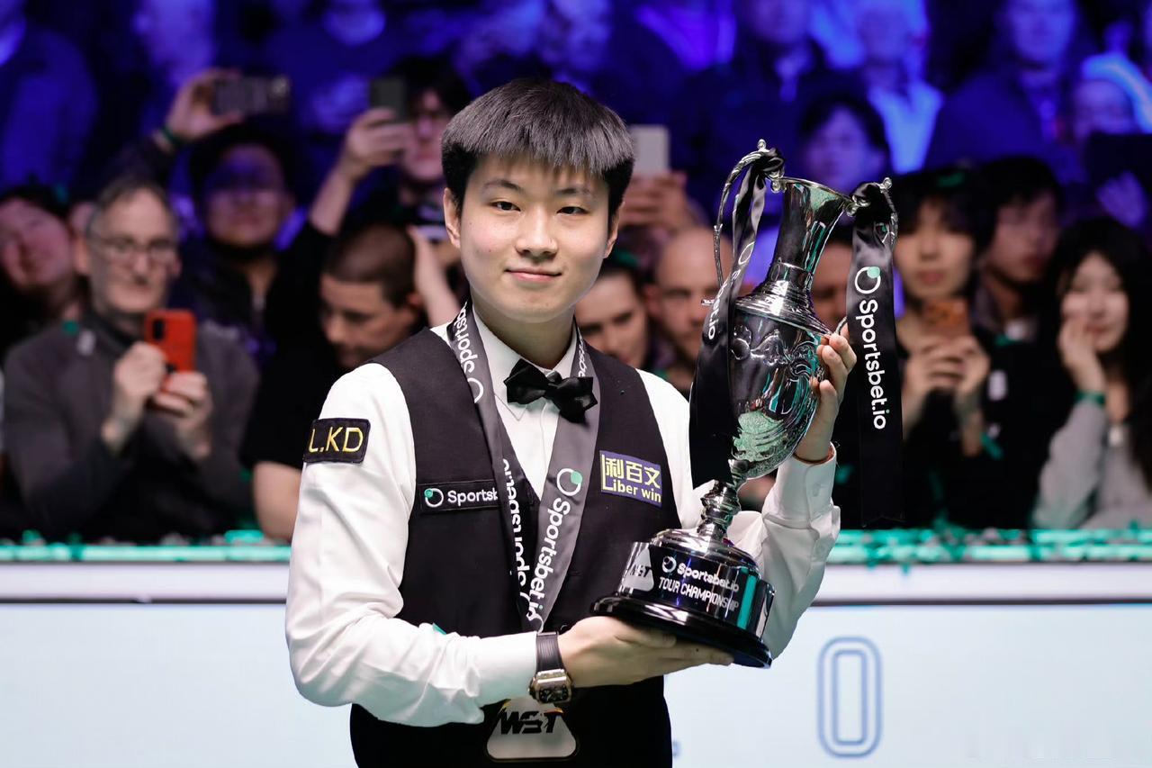 今年八月赵心童极可能登顶世界第一！2026/27赛季开始时的世界排名：1、特