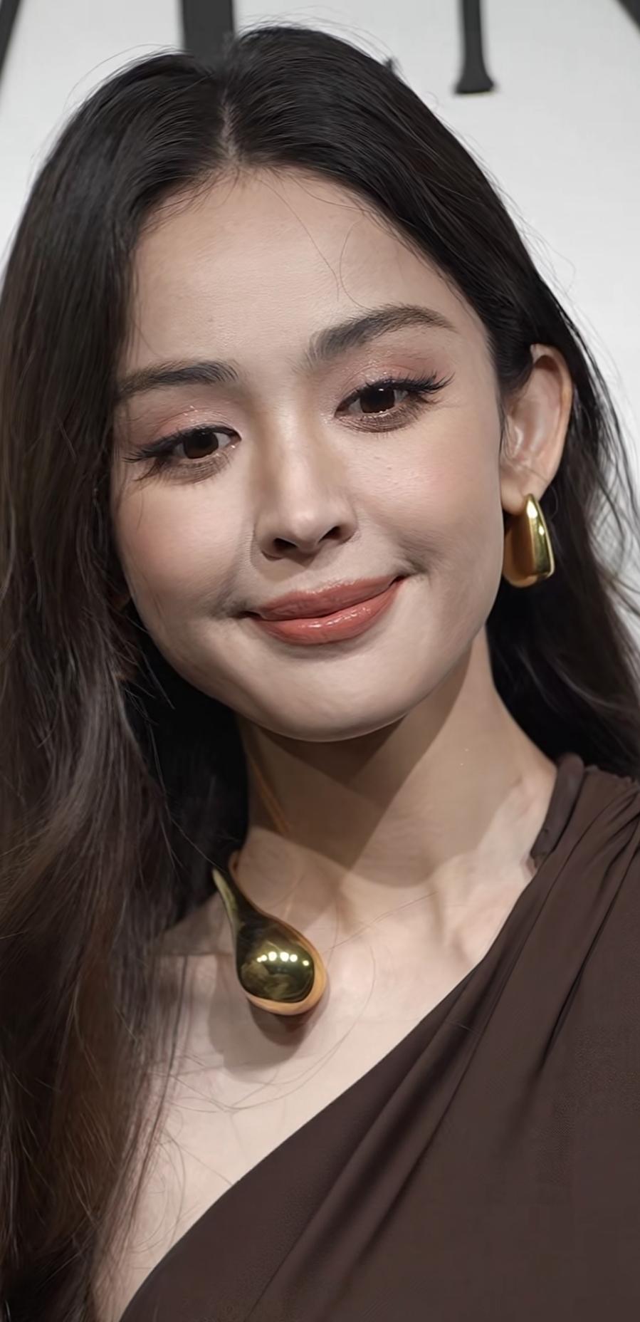 古力娜扎，无美颜无滤镜的状态好美