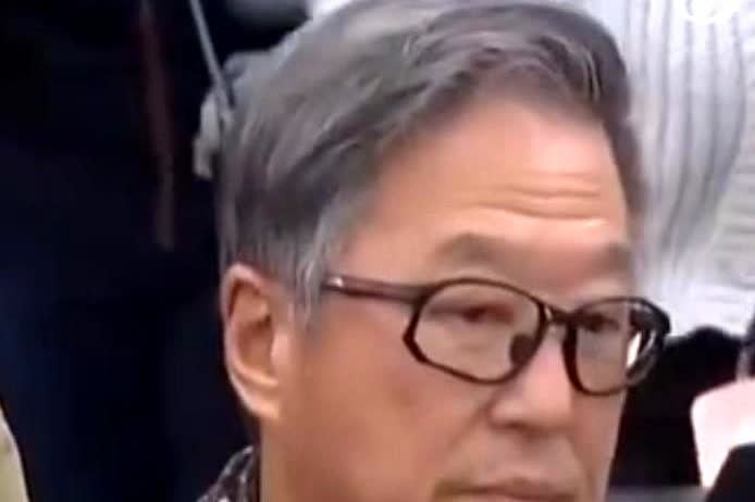 大家有没有发现，自从吴宗宪回弯湾后，就闭口不提s一家了！其实王伟忠在圈子