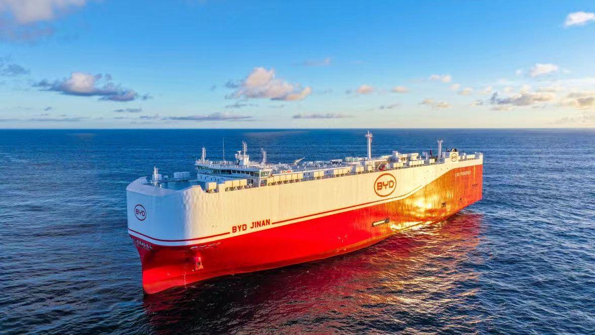 数据一出来,龙头底牌藏不住了,这哪是财报，分明是把行业天花板再捅一层！比