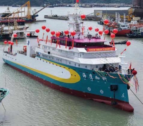 这群“臭打鱼的”，造出了国家级的船。2026年5月5日，浙江温岭，一群皮肤黝黑的